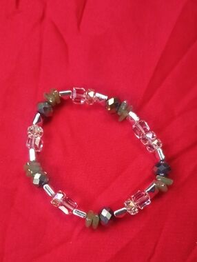 Crystal Beaded Stretch Bracelet in Green and Clear
